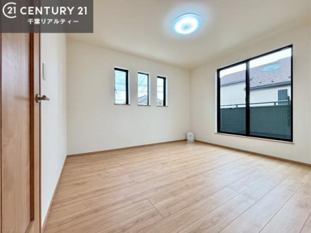 �Q�� �o���R�j�[�ɖʂ��Ă���m���ł��B���邭�����肪����A���C����������ł��܂��I���N���āA�O�ɏo�Ĕw�L�т����[�ċz�����ǂ������}������邱�Ƃ��ł��܂��B