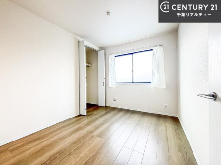 �Q�� �D���������������ޗm���́A���̖ڊo�߂��C�������ǂ������ł��ˁB���������Ԃ��������Ɖ߂������Ƃ��ł��܂��B�D�����F�����̃t���[�����O���ǂ�ȉƋ�ɂ��}�b�`���܂��I