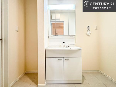 ���ʑ�E���ʏ� ���[�����Ղ�̐��ʎ��I���p�i�̃X�g�b�N��o�X�^�I�����X�b�L���Ǝ��[�ł��Ď��o���₷���I����肪�X�b�L���Еt���ċC�����̗ǂ���ԁI