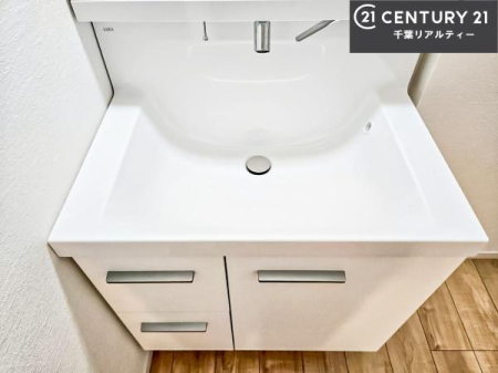 ���ʑ�E���ʏ� �[�����ʑ�{�E���́A�������˂ɂ����̂ł�����ꂪ�y�X�I���������ۂĂ܂��I
�L���C�Ȑ��ʏ��Ŏ��������̃��`�x�[�V�������オ��܂��ˁI