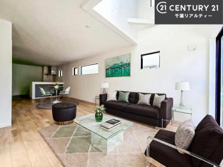 ���r���O �Ƌ��CG�p�[�X�ł��B��؂ȉƑ����W�܂邩�炱��LDK�ɂ͂�����肽���B
�q�����������C�ɏ΂��Ȃ��瑖�����Ă���p�����������u�L���Ƃɂ��ėǂ������v�Ǝv���u�Ԃł��B