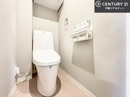 �g�C�� �������֍��ɂ��A�~��͕֍����g�����ł���̂ŗ₽���֍��ɍ��炸�ɍςފ������d�l�ł��I
