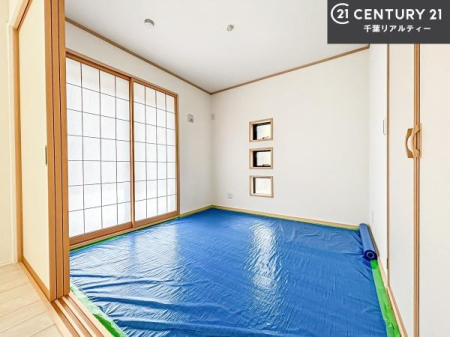 �a�� ���r���O�Ɨאڂ��Ă���a���ł��I�q�ԂƂ��Ă͂������A�Ǝ��̋x�e�X�y�[�X�Ƃ��Ďg�p����̂������ł��ˁI