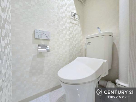 �g�C�� �������֍��ɂ��A�~��͕֍����g�����ł���̂ŗ₽���֍��ɍ��炸�ɍςފ������d�l�ł��I�V���v���ȃJ���[����Ƃ��Ă���̂ŁA������ꂪ���₷���ł��B