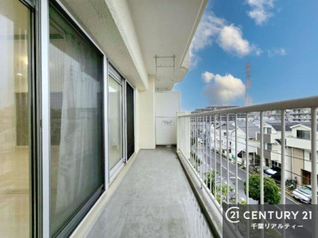 �o���R�j�[ 2��������o����ł���A�J�����̂���L�X�o���R�j�[�B
�����̐���₿����Ƃ����O���Ԃɂ��֗��ł��I