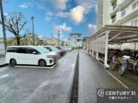  �ڂ����󂫏󋵂��m�肽���ꍇ�͂��C�y�ɂ��₢���킹���������I
���ӊ���A���q�l�̂���]�ɍ������������ꏏ�ɂ��ē���v���܂��B�Z��[���A�h�o�C�U�[�ɂ�邲���k������܂��B