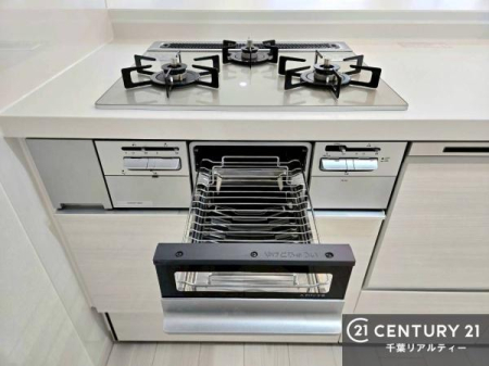 �L�b�`�� �R�����͎O������̂ł������̓����i�s���ł��܂��B
�������O�����t���ł��B�����X�y�[�X���L�X���Ă���׍�Ƃ����₷���I�g�����肪�ǂ��V�X�e���L�b�`���ł��I