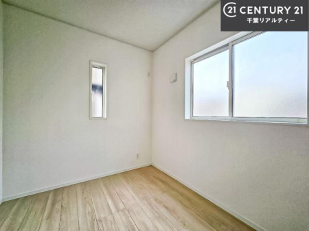 �q������ �V���v���Ƀf�U�C������Ă��邽�߁A�Ƌ��I�т܂���I
���C�ɓ���̉Ƌ��u���Ă��낰���Ԃ���邱�Ƃ��ł��܂��B