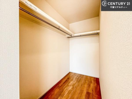 ���[ �E�H�[�N�C���N���[�[�b�g�t���ł��B��������̂��m���Ȃǂ����[���Ă��������ł��ˁI���ɂ���@�������ȂǋG�ߕ��̑傫�ȉƓd�����[�ł��܂��I