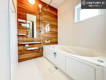 ���� �������������l�̕��͋C�̃o�X���[���́A�����o�Ă��ăo�X�^�C�����[���I
���d���撣���Ă��邲�J���ɂ��D�݂̓����̓����܂����āA�y����ł݂Ă͂������ł��傤���H