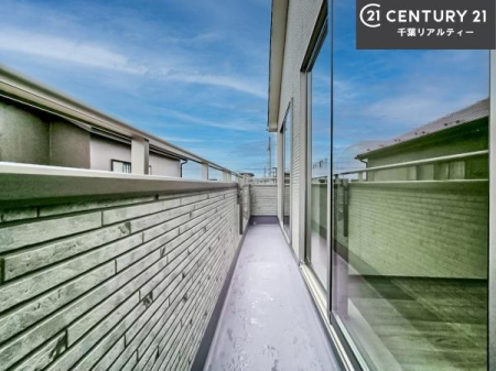 �o���R�j�[ �z������̗ǂ��o���R�j�[�ŁA�����󕨂��悭���������ł��ˁI
���V�C�̗ǂ����ɂ̓o���R�j�[�֏o�ă��t���b�V������̂��C�����悳�����ł��B