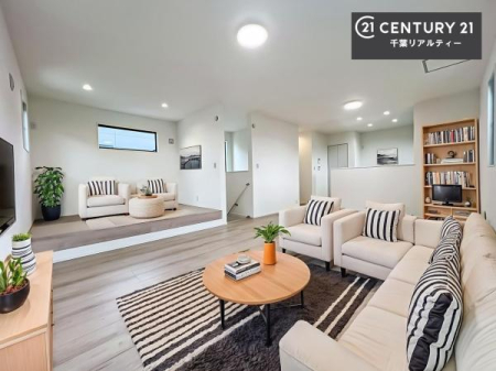 ���r���O �Ƌ��CG�p�[�X�ł��B�J�����̂���L�XLDK�I�\�t�@�[��_�C�j���O�e�[�u����u���Ă������ɂȂ�Ȃ��̂ŉ��K�ɉ߂����܂��I
�R�~���j�P�[�V���������₷�����r���O�ł��I
