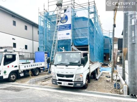 ���ԏ� ���ԃX�y�[�X��2�䕪����܂��I�Z�J���h�J�[�͂������A�o�C�N�⎩�]�ԂȂǂ��u���ꏊ�ɍ���܂���B