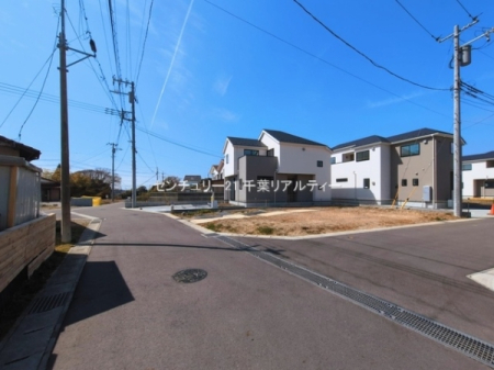 �O�ʓ��H�܂ތ��n�ʐ^ -