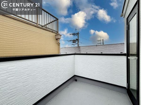 �o���R�j�[ �o���R�j�[���R�����ɐ݂�����Ƃ�̂���݌v�B�p�r�ɍ��킹�Ďg���������ł��A�����̕�炵�����K�ɃT�|�[�g���܂��B