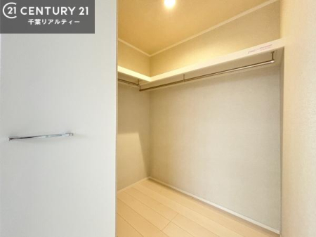 ���[ �E�H�[�N�C���N���[�[�b�g�t���ł��B��������̂��m���Ȃǂ����[���Ă��������ł��ˁI���ɂ���@�������ȂǋG�ߕ��̑傫�ȉƓd�����[�ł��܂��I