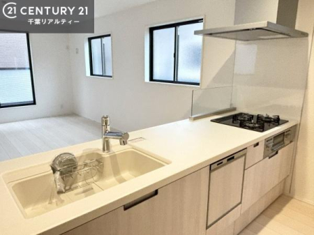 �L�b�`�� ��Ƃ肠�钲���X�y�[�X�ō�Ƃ����₷�����K�ȃL�b�`���ł��I
���q�l�ƈꏏ�ɂ��َq������y���߂�L�X�X�y�[�X�ł��B�y�����������ԂɂȂ肻���ł��ˁI