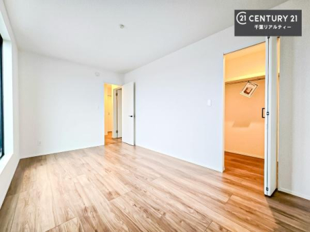 �q������ ���[�X�y�[�X����������m�ۂ���Ă��邽�߁A���������w�p�i���T�b�ƕЕt���A���ł��X�b�L���B
�Y��ȋ�Ԃ��ۂĂ܂��I