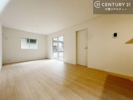 ���r���O �傫�ȑ����炽���Ղ�̗z���������閾�邢���r���O�B�J�����̂��郊�r���O�ŉƑ��c���̂��났�̎��Ԃ��߂����܂��I