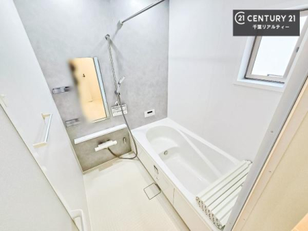 ���� �������������l�̕��͋C�̃o�X���[���́A�����o�Ă��ăo�X�^�C�����[���I
���d���撣���Ă��邲�J���ɂ��D�݂̍���̓����܂����āA�y����ł݂Ă͂������ł��傤���H