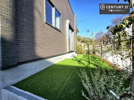 �� �z������ǍD�Ȃ���ł��I���ꂽ���ɂ͐�������n����J���I�Ȏ��Ԃ��y���߂܂��B
�K�[�f�j���O��ƒ�؉����y���߂܂��I