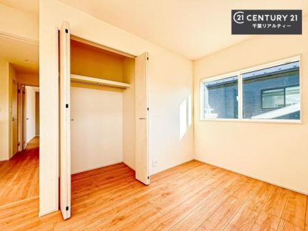 �q������ ���[�X�y�[�X����������m�ۂ���Ă��邽�߁A���������w�p�i���T�b�ƕЕt���A���ł��X�b�L���B
�Y��ȋ�Ԃ��ۂĂ܂��I