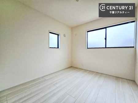 �m�� 2�ʍ̌����m�ۂ������邢�����́A���ʂ����ǂ��A���邭��ϋ��S�n�̗ǂ���ԂƂȂ��Ă���܂��B�����b�N�X���ĉ߂�����S�n�̗ǂ��������ł��I