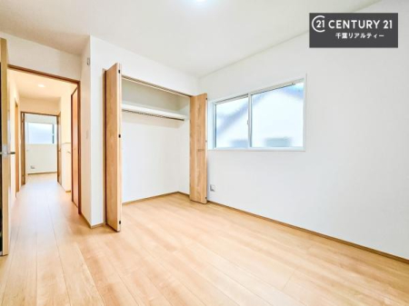 �q������ ���[�X�y�[�X����������m�ۂ���Ă��邽�߁A���������w�p�i���T�b�ƕЕt���A���ł��X�b�L���B
�Y��ȋ�Ԃ��ۂĂ܂��I