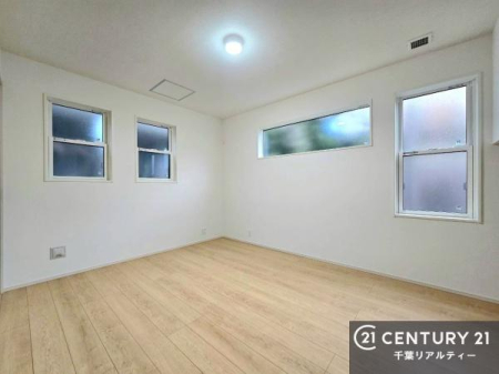 �Q�� 2�ʍ̌����m�ۂ������邢�����́A���ʂ����ǂ��A���邭��ϋ��S�n�̗ǂ���ԂƂȂ��Ă���܂��B�����b�N�X���ĉ߂�����S�n�̗ǂ��������ł��I���̖ڊo�߂��X�b�L�����܂��ˁI