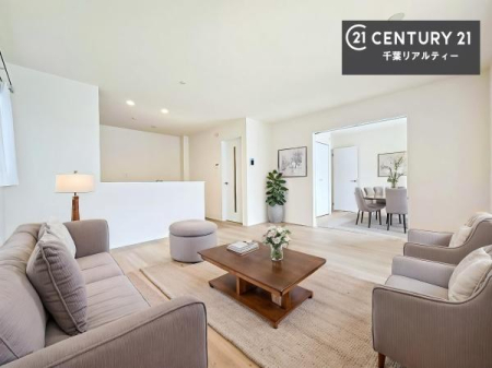 ���r���O �Ƌ��CG�p�[�X�ł��B�J�����̂���L�XLDK�I�\�t�@�[��_�C�j���O�e�[�u����u���Ă������ɂȂ�Ȃ��̂ŉ��K�ɉ߂����܂��I�R�~���j�P�[�V���������₷�����r���O�ł��I