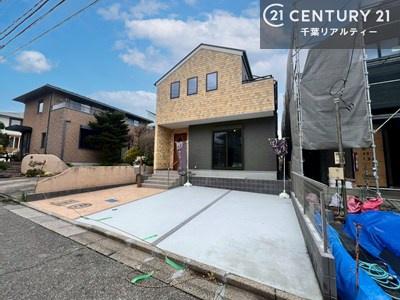 ���ԏ� ���ԃX�y�[�X��2�䕪����܂��I�Z�J���h�J�[�͂������A�o�C�N�⎩�]�ԂȂǂ��u���ꏊ�ɍ���܂���B