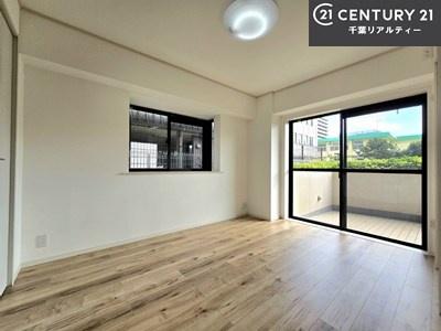 �m�� �o���R�j�[�ɖʂ��Ă���m���ł��B���邭�����肪����A���C����������ł��܂��I���N���āA�O�ɏo�Ĕw�L�т����[�ċz�����ǂ������}������邱�Ƃ��ł��܂��B