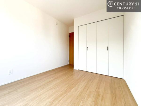 �q������ ���[�X�y�[�X����������m�ۂ���Ă��邽�߁A���������w�p�i���T�b�ƕЕt���A���ł��X�b�L���B
�Y��ȋ�Ԃ��ۂĂ܂��I