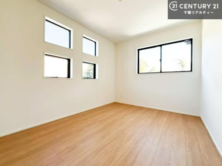 �m�� 2�ʍ̌����m�ۂ������邢�����́A���ʂ����ǂ��A���邭��ϋ��S�n�̗ǂ���ԂƂȂ��Ă���܂��B�����b�N�X���ĉ߂�����S�n�̗ǂ��������ł��I