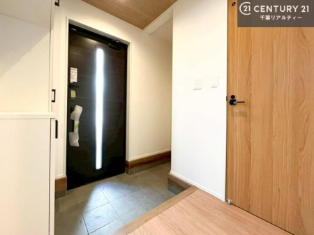 ���� ���ċA���Ă��Ă��A�������܁I�����������Ȃ�A�D�����}������Ă�����ԂɂȂ��Ă��܂��B
���邭��������錺�ւł��I