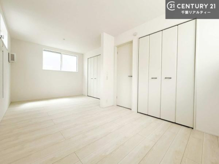 �Q�� �D���������������ޗm���́A���̖ڊo�߂��C�������ǂ������ł��ˁB���������Ԃ��������Ɖ߂������Ƃ��ł��܂��B�D�����F�����̃t���[�����O���ǂ�ȉƋ�ɂ��}�b�`���܂��I