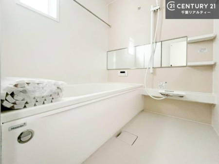 ���� �L�X�o�X�ň���̔������t���b�V���B�����L�΂���̂ŁA�����ɂ��������ƐZ����܂��ˁI�����̃o�X�^�C�����y���݂ɂȂ�܂��B