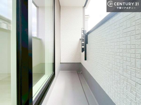 �o���R�j�[ �z������̗ǂ��o���R�j�[�ŁA�����󕨂��悭���������ł��ˁI
���V�C�̗ǂ����ɂ̓o���R�j�[�֏o�ă��t���b�V������̂��C�����悳�����ł��B