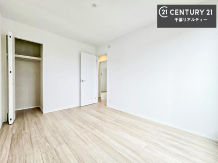 ���r���O�ȊO�̋��� ���[�X�y�[�X�����Ă��܂��I�������X�b�L�����ڂ��鎖���ł��܂��ˁB
�Ƌ��I�΂Ȃ��V���v���ȃf�U�C���ׁ̈A�Ƌ��I�΂����C�ɓ���̋�ԍ�肪�ł������ł��ˁB