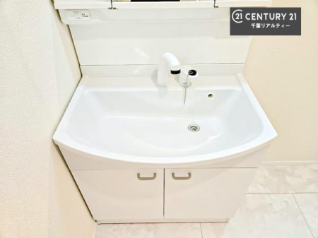 ���ʑ�E���ʏ� �[�����ʑ�{�E���́A�������˂ɂ����̂ł�����ꂪ�y�X�I���������ۂĂ܂��I
�L���C�Ȑ��ʏ��Ŏ��������̃��`�x�[�V�������オ��܂��ˁI