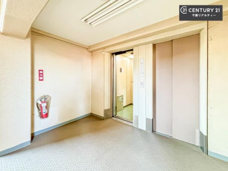 ���̑����p�� �G���x�[�^�[�����ŁA���X�̈ړ������K�B
�����̓��₨�ו��̑������ł��A�X���[�Y�ɂ��A��������܂��I