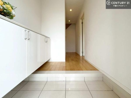 ���� ���ċA���Ă��Ă��A�������܁I�����������Ȃ�A�D�����}������Ă�����ԂɂȂ��Ă��܂��B
���邭��������錺�ւł��I