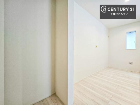 ���[ �����Ղ���[�Z��ԁB�[�˂��������܂��I
���[�X�y�[�X�Ƃ��Ă͂������A���ւ��̋�Ԃɂ��҂�����ł��I