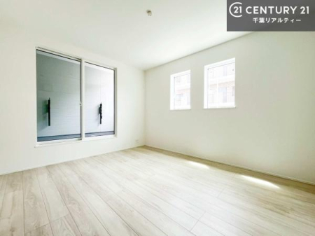 �Q�� �o���R�j�[�ɖʂ��Ă���m���ł��B���邭�����肪����A���C����������ł��܂��I���N���āA�O�ɏo�Ĕw�L�т����[�ċz�����ǂ������}������邱�Ƃ��ł��܂��B