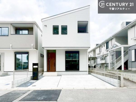 ���̑����n �����T���̂������E���v�]�E������ȂǁA���Ȃ�ƕ��ЃX�^�b�t�܂ł��\���t�����������I�s���Y�Ɋւ��邱�ƂȂ�A�ǂ̂悤�Ȃ��Ƃł����S���ӑΉ������Ē����܂��B
