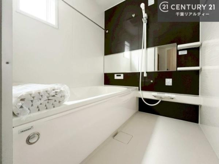 ���� �������������l�̕��͋C�̃o�X���[���́A�����o�Ă��ăo�X�^�C�����[���I
���d���撣���Ă��邲�J���ɂ��D�݂̍���̓����܂����āA�y����ł݂Ă͂������ł��傤���H