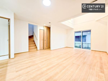 ���r���O �����Ƒ��Ɗ炪���킹���郊�r���O�C���K�i�I�R�~���j�P�[�V�������Ƃ�₷���̂Ŋ��C���ӂ��LDK�����o���邱�Ƃ��ł��܂��I