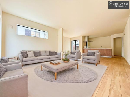 ���r���O �Ƌ��CG�p�[�X�ł��B�J�����̂���L�XLDK�I�\�t�@�[��_�C�j���O�e�[�u����u���Ă������ɂȂ�Ȃ��̂ŉ��K�ɉ߂����܂��I�R�~���j�P�[�V���������₷�����r���O�ł��I