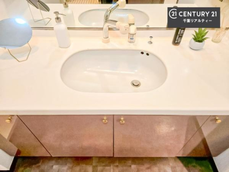 ���ʑ�E���ʏ� �[�����ʑ�{�E���́A�������˂ɂ����̂ł�����ꂪ�y�X�I���������ۂĂ܂��I
�L���C�Ȑ��ʏ��Ŏ��������̃��`�x�[�V�������オ��܂��ˁI