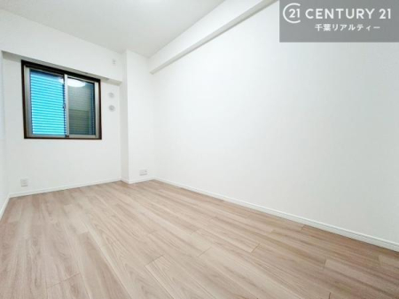 �m�� �V���v���Ƀf�U�C������Ă��邽�߁A�Ƌ��I�т܂���I
���C�ɓ���̉Ƌ��u���Ă��낰���Ԃ���邱�Ƃ��ł��܂��B